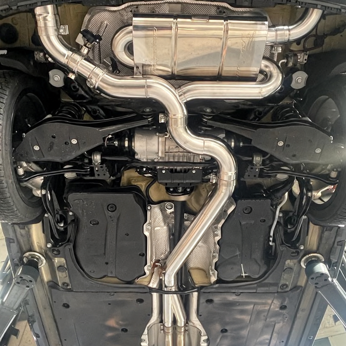 Provocateur 3,5-Zoll Performance-Abgasanlage für Audi RS3 8Y