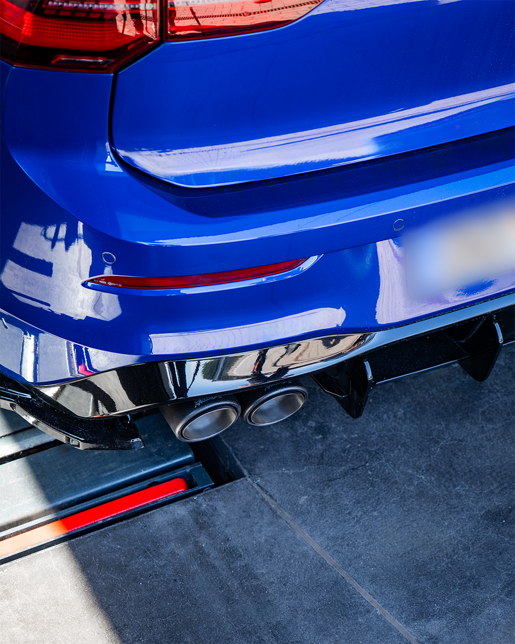 EGO-X Abgasanlage 3,5" VW Golf 8 R (Exportversion ohne ECE)