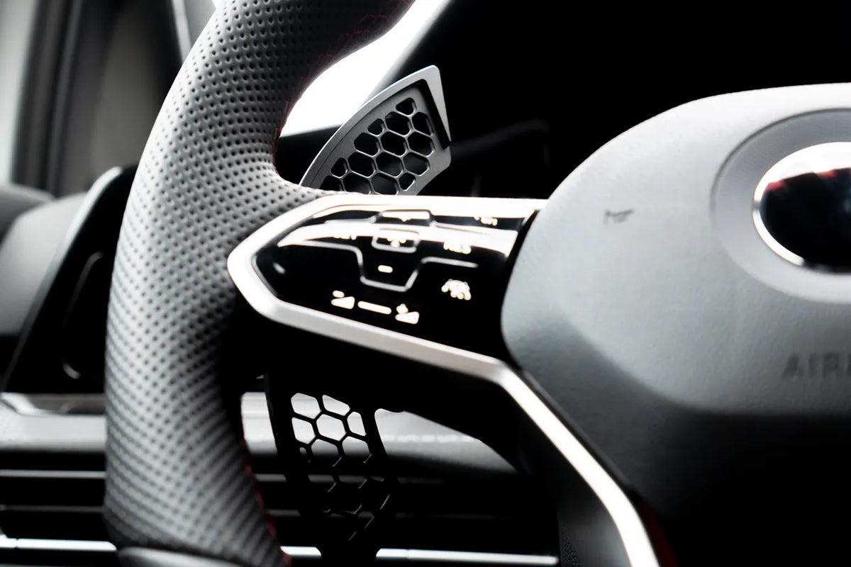 Schaltwippen "Tuned-up Design" Golf 8 GTI/ Clubsport 245/300PS